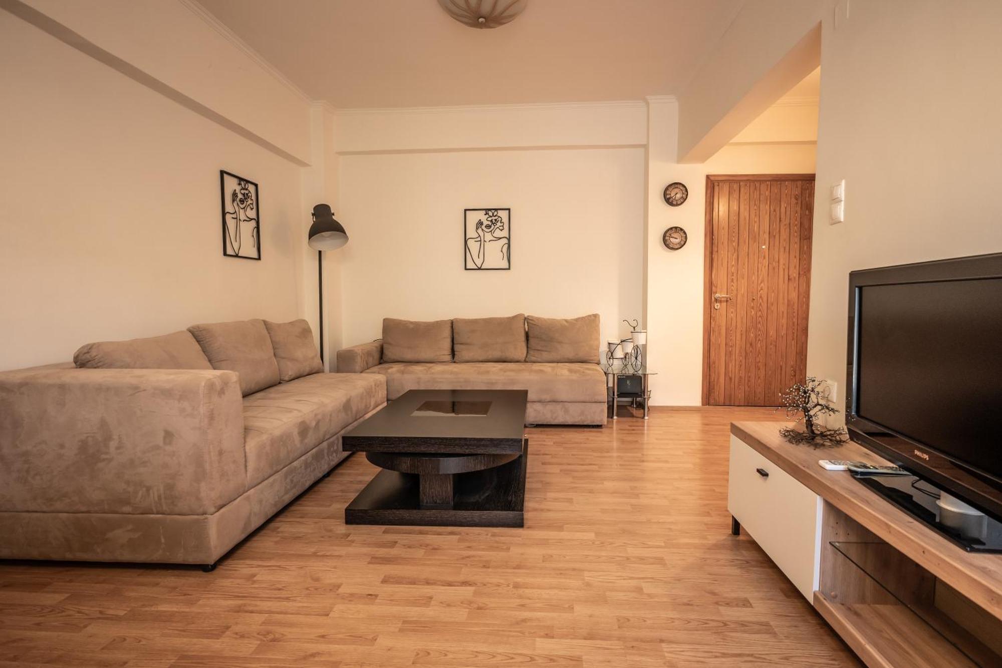Central Escape Apartment Kalamata Exterior foto
